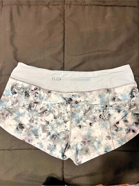 lululemon Speed Up Mid-Rise Lined Short 4" Shorts 4" Blue & Pink